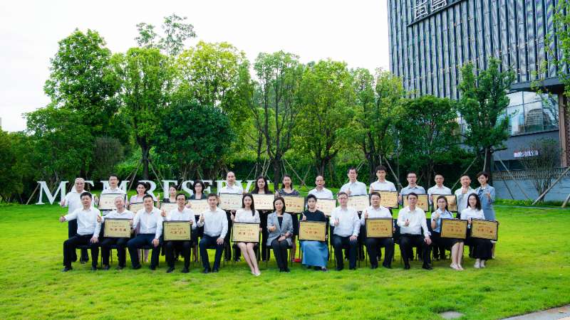 永兴官网电气获评普洱市 “双强” 企业称号！
